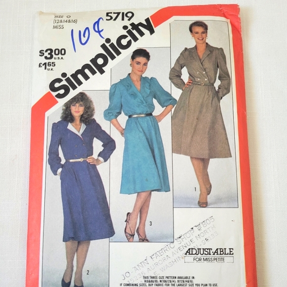 Vintage Simplicity Dress Patterns in Original Packaging 1967 and 1982 - Picture 8 of 12